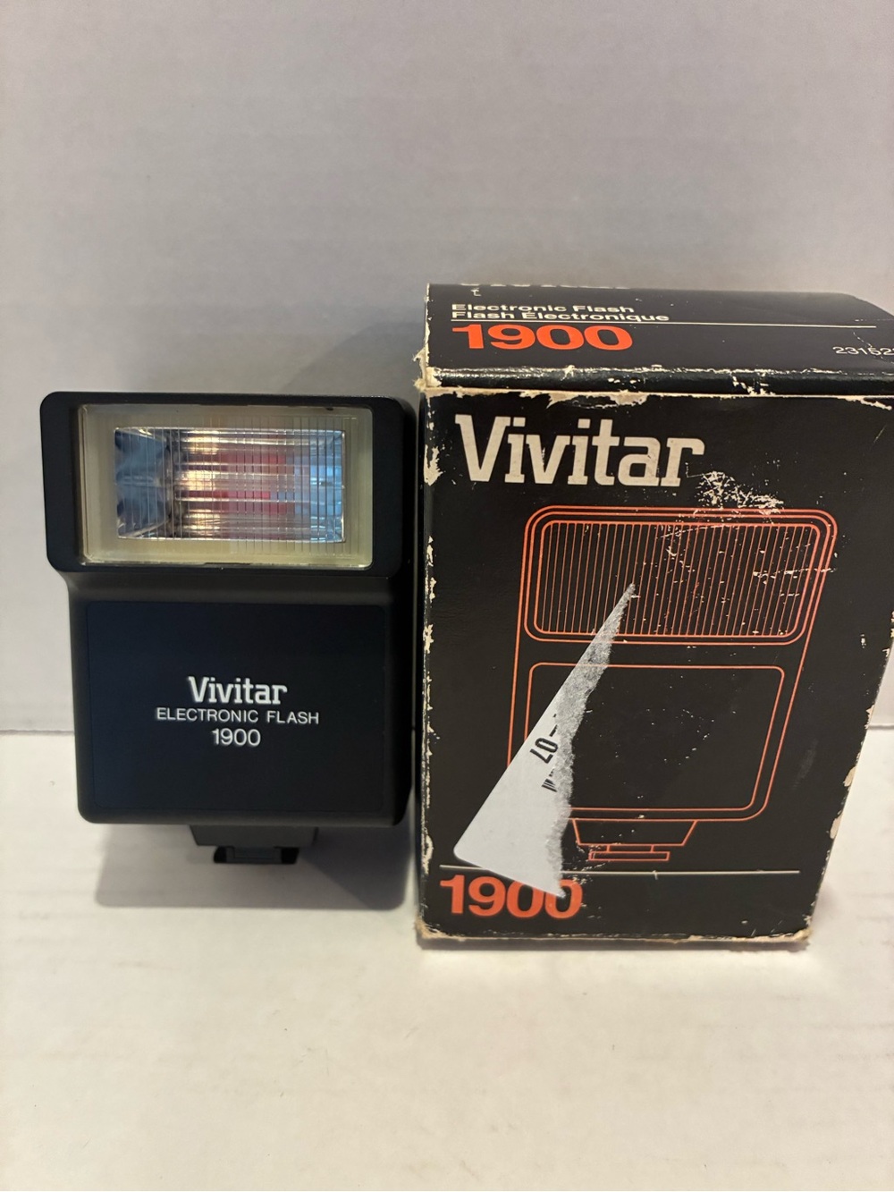 1900 Electronic Flash - Black